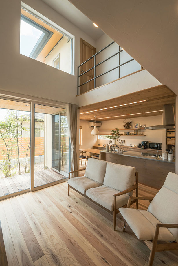 アイジースタイルハウス 【自然素材×シンプル】庭に面した窓を大きく、仕切りは少なく。外と、家族と、シームレスにつながる家の建築実例画像16