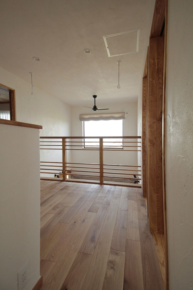 アイジースタイルハウス 【ハイグレード×自然素材】借景に季節を感じる、外と緩やかにつながる家。「空と緑に心癒される毎日です」の建築実例画像8