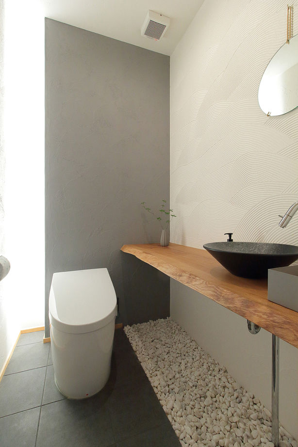 アイジースタイルハウス 【平屋風×和モダン】緑と暮らす平屋風2階建て。大屋根に天井格子、職人の技が息づく作品のような一邸の建築実例画像7