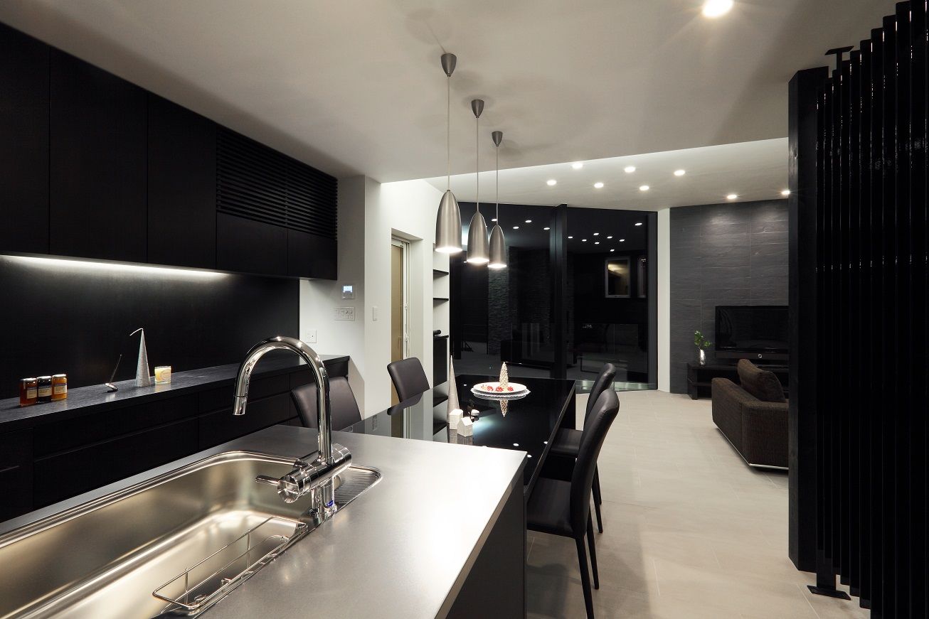 エイベルホーム 【ビルトインガレージ｜薪ストーブ｜4LDK】高台からの眺望を満喫。スポーツカーが似合うホテルライクな邸宅の建築実例画像5