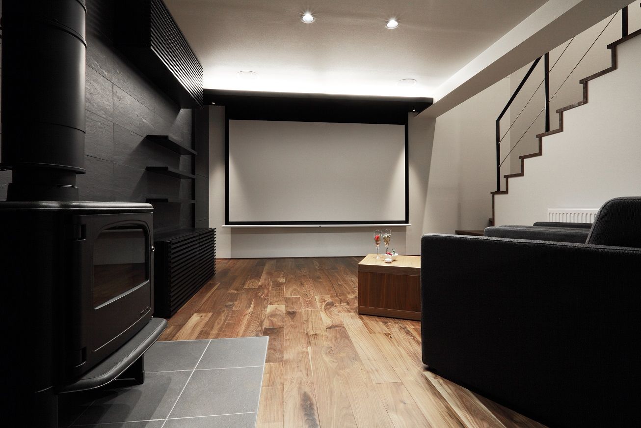 エイベルホーム 【ビルトインガレージ｜薪ストーブ｜4LDK】高台からの眺望を満喫。スポーツカーが似合うホテルライクな邸宅の建築実例画像6