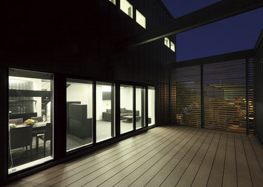 エイベルホーム 【ビルトインガレージ｜バルコニー｜3階建｜4LDK】5千冊以上を収納できる本棚。優美なシンプルモダンな邸宅の建築実例画像7