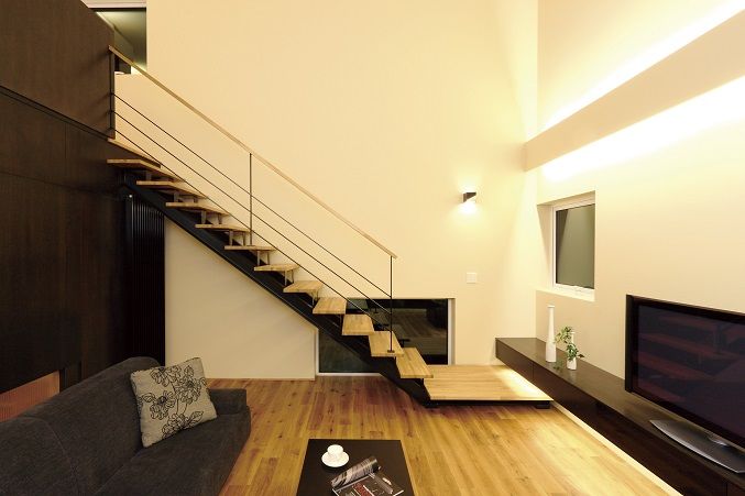 エイベルホーム 【中庭｜書斎｜造作風呂｜厳選素材｜4LDK】どこにいても光と風を感じる、中庭のあるシンプルモダンな邸宅の建築実例画像4