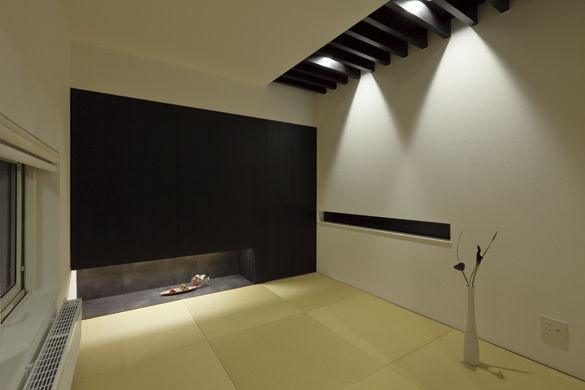 エイベルホーム 【収納豊富｜和室｜4LDK】シーンに応じた洗練の空間をスキップフロアが繋ぐシンプルモダンな邸宅の建築実例画像4