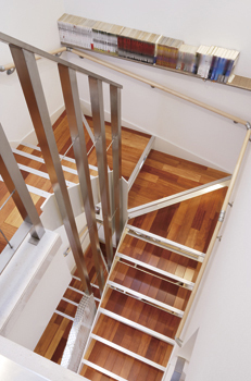 Space Labo　永冨 【愛知県×2000万円台×狭小×30坪】間口約4.8ｍ、光を採りこむ工夫を凝らした3階建て重量鉄骨の狭小住宅の建築実例画像4