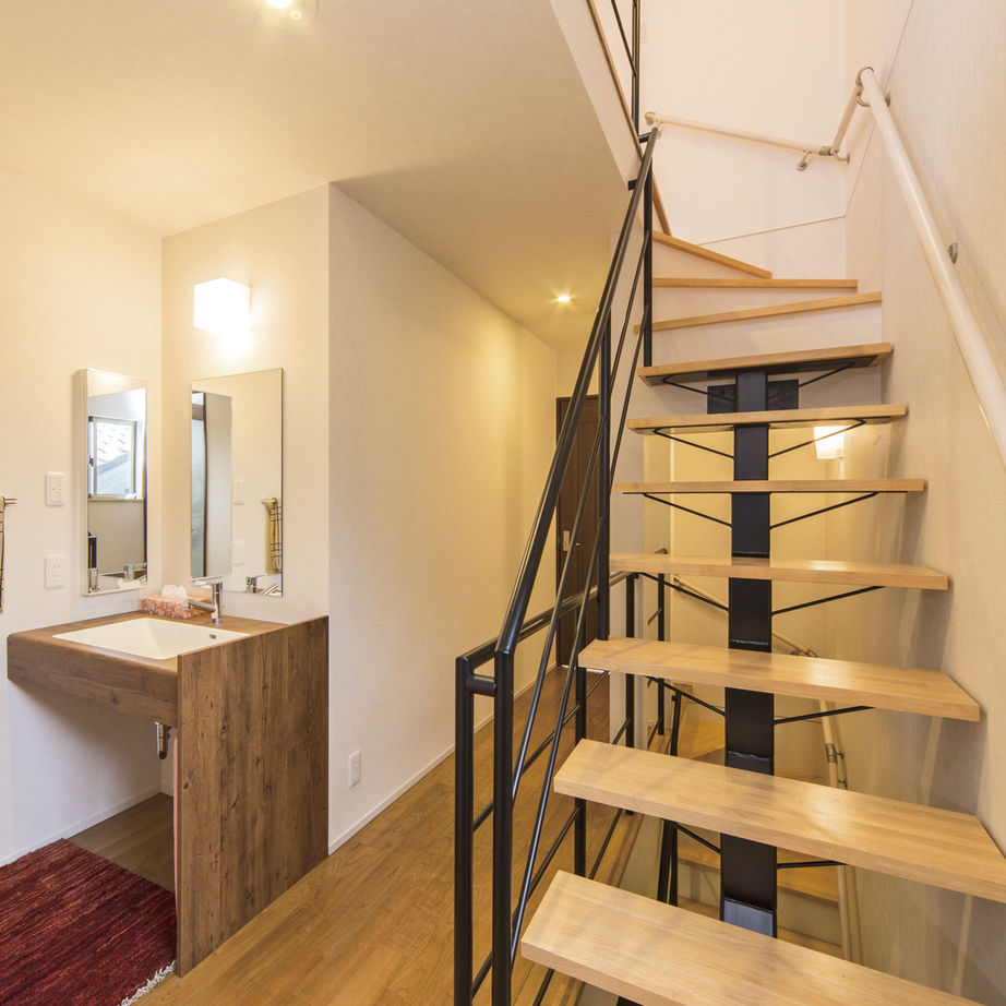 Space Labo　永冨 【愛知県×1000万円台×間取り図×狭小×2階建】間口4.2m開放的で暮らしやすいナチュラルテイストの狭小住宅の建築実例画像2