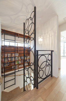 Space Labo　永冨 【ビルトインガレージ×変形地×重量鉄骨3階建】木、コンクリート、ステンレス等異素材を生かした外観にの建築実例画像6