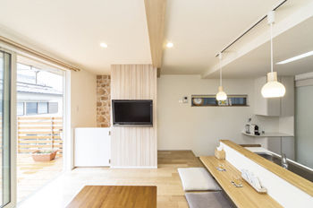 Space Labo　永冨 【愛知県×2000万円台×間取り図×狭小×３階建】間口4.3mの狭小でもガレージ付きで大型収納があるおしゃれな家の建築実例画像2