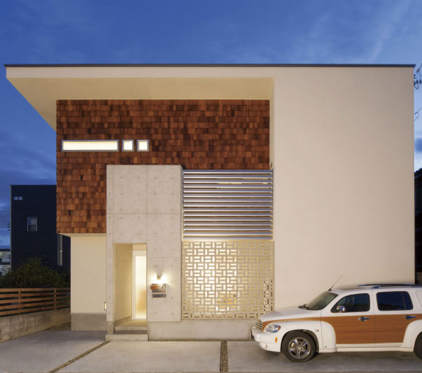 Space Labo　永冨 【中庭×吹き抜け×土間玄関】コンセプトは「大人が暮らす家」バーカウンターや座卓の和ダイニングで愉しむの建築実例画像1