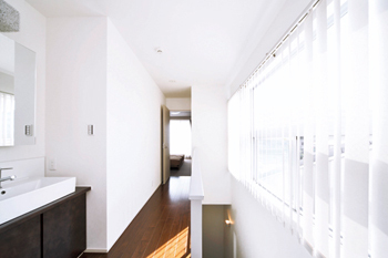 Space Labo　永冨 【愛知県×1000万円台×狭小】間口約4.5ｍの狭小地。開放的に暮らす工夫を凝らしたシンプルモダンの3階建ての建築実例画像10