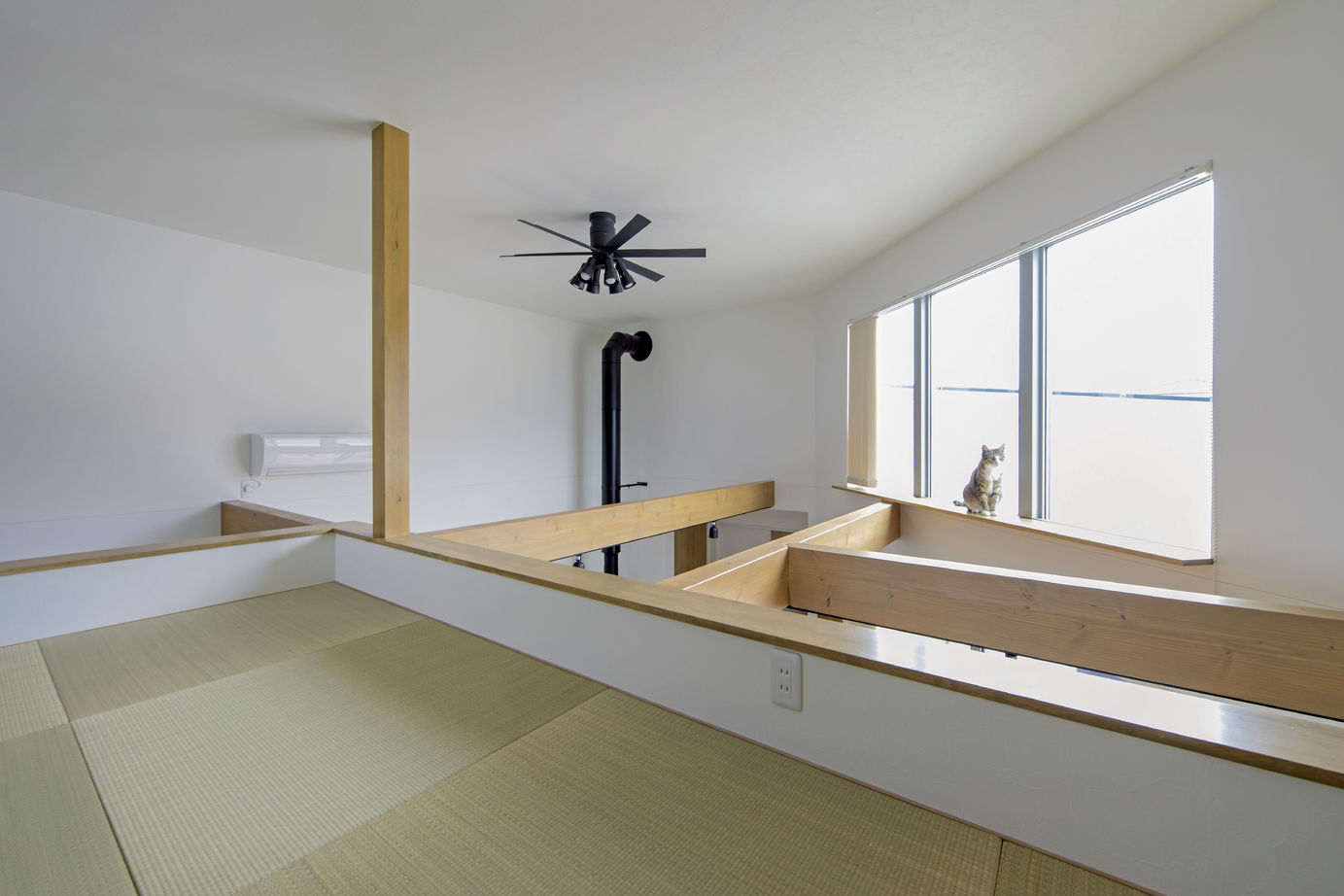 Space Labo　永冨 【愛知県×2000万円台×平屋×30坪】中庭から光が注ぐロの字の平屋「カーテン要らずで寛げます！」の建築実例画像7