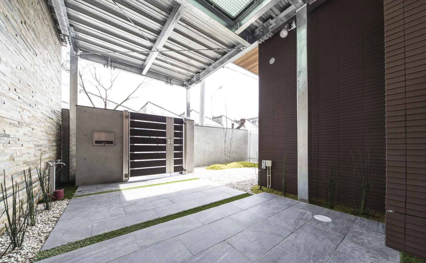 Space Labo　永冨 【愛知県×３人暮らし×ビルトインガレージ×2階リビング×バルコニー】プライバシーが守られたガレージハウスの建築実例画像5