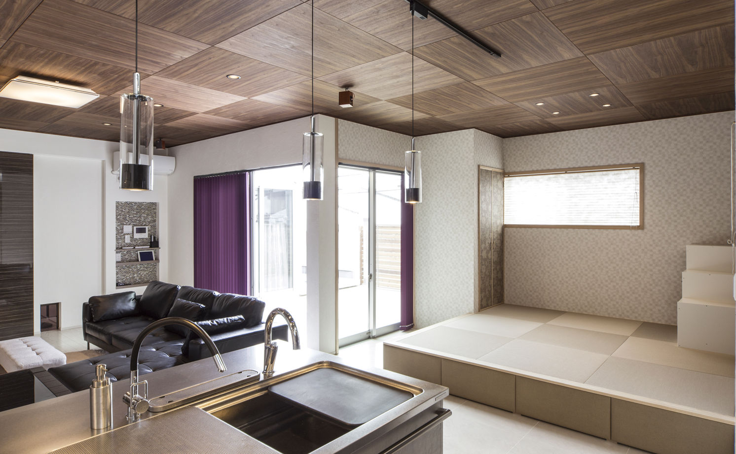 Space Labo　永冨 【愛知県×３人暮らし×ビルトインガレージ×2階リビング×バルコニー】プライバシーが守られたガレージハウスの建築実例画像13