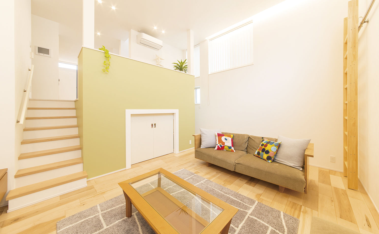 アールギャラリー(アールプランナー) 【4000万円台/3階建て/4LDK/間取り図】高低差の活用でビルトインガレージやスキップフロアを備えた3階建ての建築実例画像4