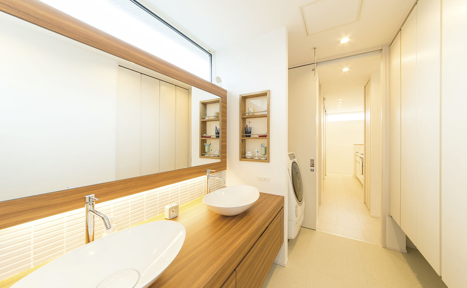 アールギャラリー(アールプランナー) 【4000万円台/3階建て/4LDK/間取り図】高低差の活用でビルトインガレージやスキップフロアを備えた3階建ての建築実例画像8