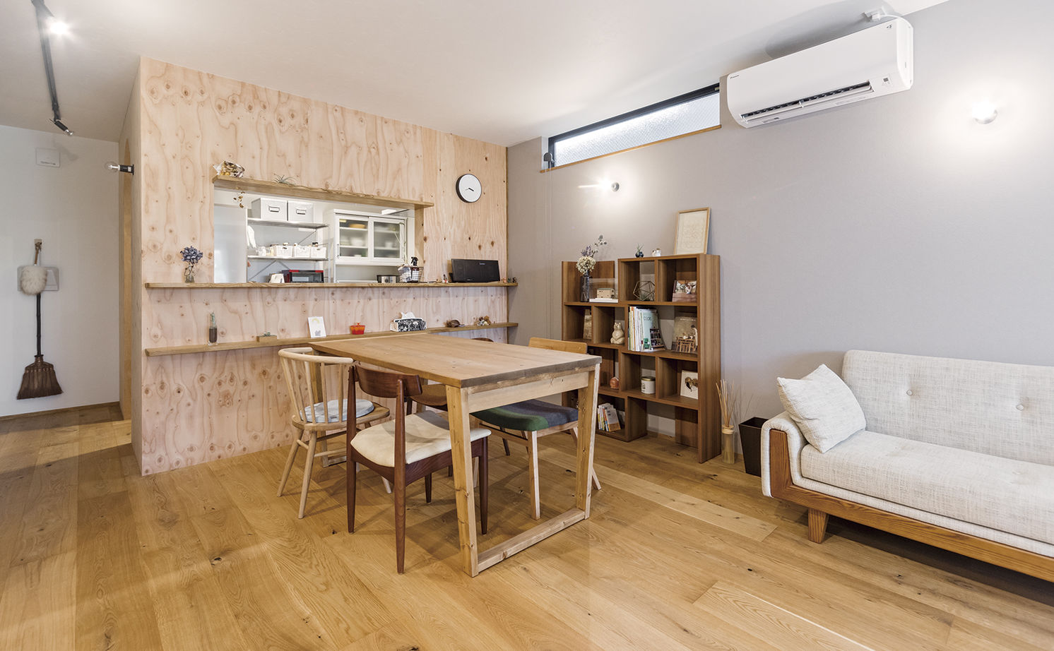 アールギャラリー(アールプランナー) 【名古屋市/2000万円台/30坪台/間取り図】陽だまりテラスやカフェ風リビング、吹き抜けや土間のある家の建築実例画像15