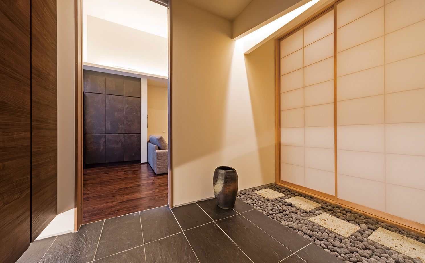 アールギャラリー(アールプランナー) 【日進市/3000万円台】小京都の路地、リゾートなLDKや中庭、ウッドデッキなど「大人モダンな和」を我が家にの建築実例画像2