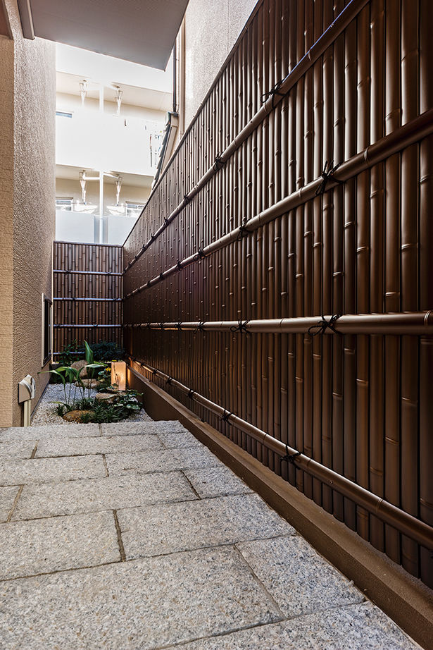 アールギャラリー(アールプランナー) 【日進市/3000万円台】小京都の路地、リゾートなLDKや中庭、ウッドデッキなど「大人モダンな和」を我が家にの建築実例画像3