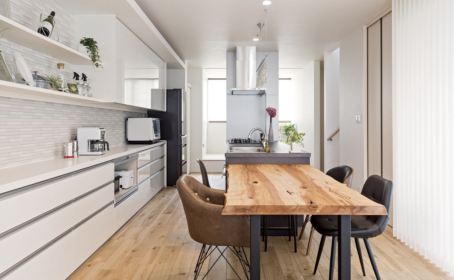 アールギャラリー(アールプランナー) 【2000万円台/30坪台/間取図有】エントランスガーデンで寛ぐ暮らし。リゾート気分に浸れる家の建築実例画像5