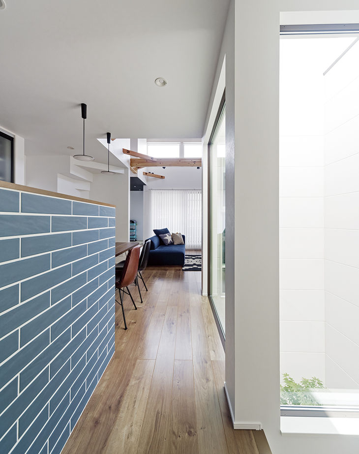 アールギャラリー(アールプランナー) 【2000万円台/30坪台/間取り有】20畳超のリビングに土間収納やロフト・中庭も。理想を叶えた家の建築実例画像7