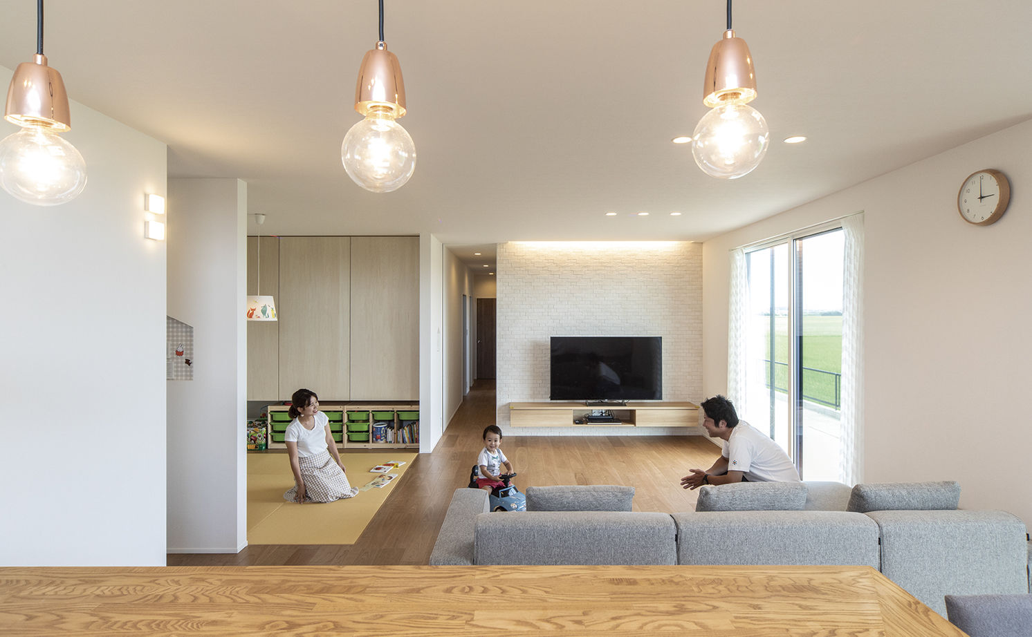 アールギャラリー(アールプランナー) 【平屋/3000万円台/30坪台/間取り有】柱のない大空間と高天井で「広く住む」。スタイリッシュな平屋の家の建築実例画像4