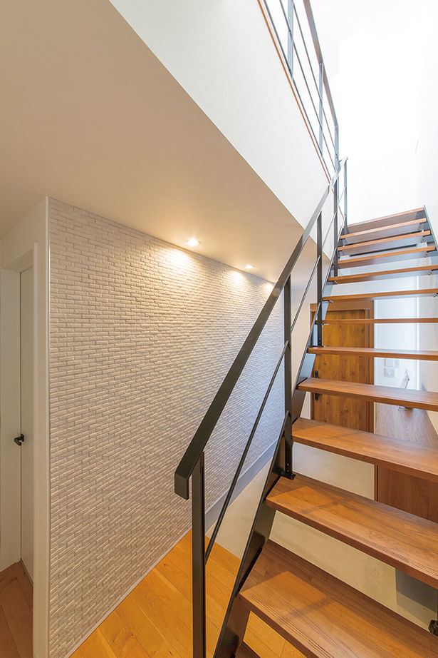 アールギャラリー(アールプランナー) 【1000万円台/狭小住宅/20坪台/2階建て/間取り図】3ｍ超の天井高に壁一面の収納。狭小間口でも絵になる家の建築実例画像11