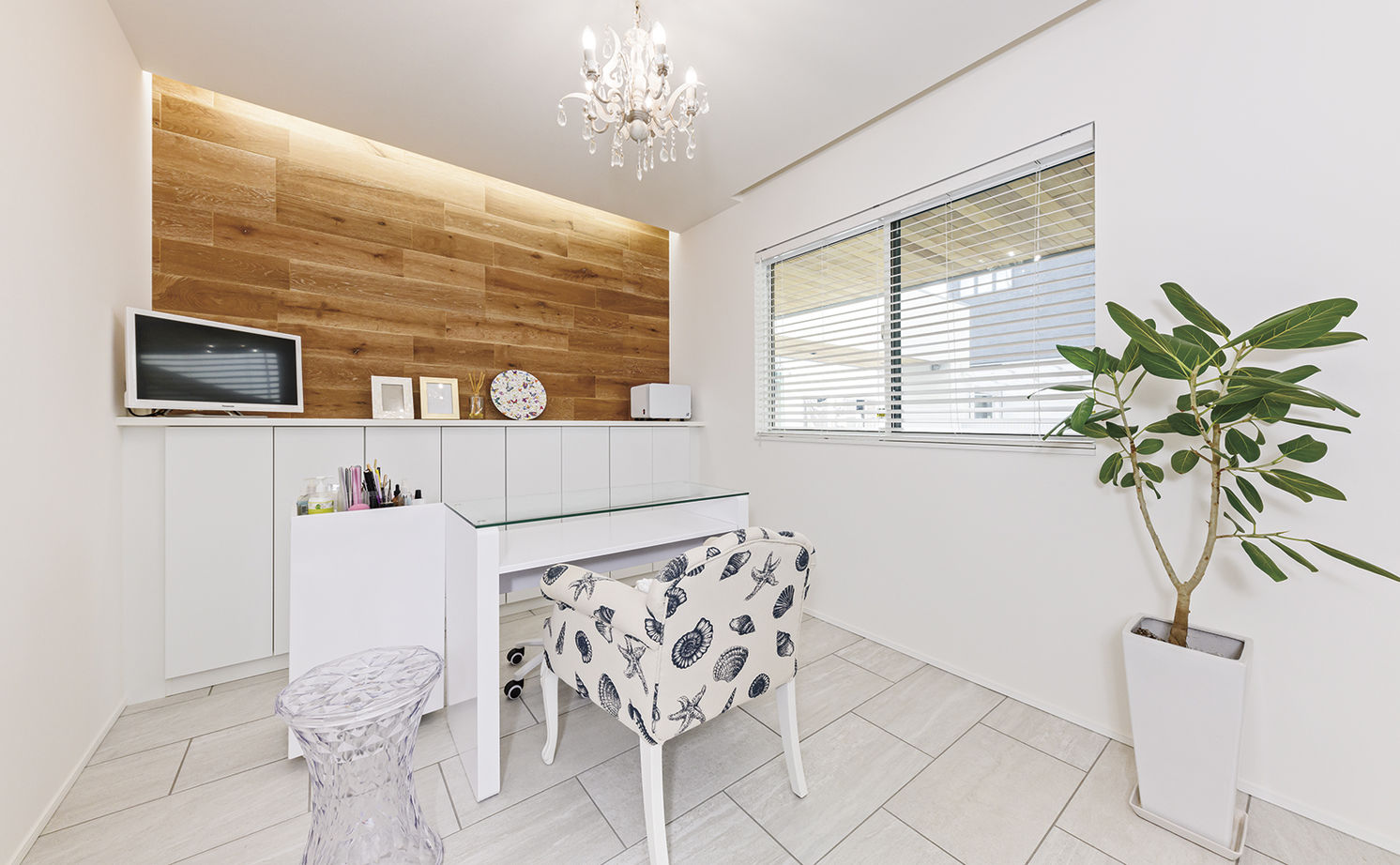 アールギャラリー(アールプランナー) 【4000万円/3階建て/40坪台/間取り図】生活感を出さない工夫満載。外観はクローズ、内観は解放感のギャップの建築実例画像13