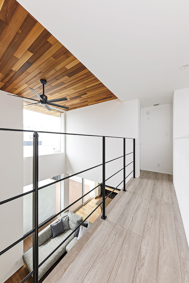 アールギャラリー(アールプランナー) 【4000万円/3階建て/40坪台/間取り図】生活感を出さない工夫満載。外観はクローズ、内観は解放感のギャップの建築実例画像17