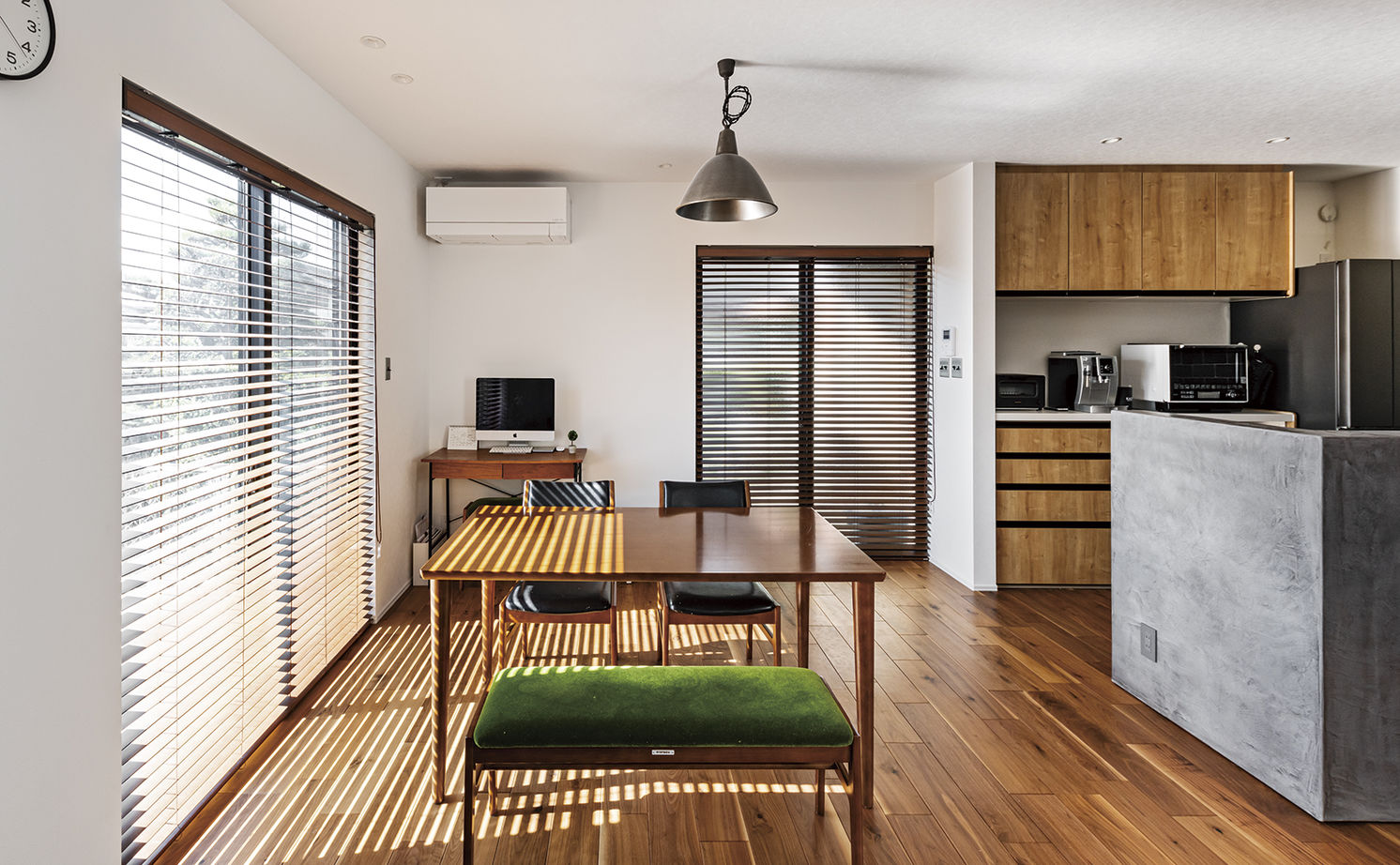 アールギャラリー(アールプランナー) 【2000万円台/30坪台/間取り図】こだわりの壁や窓、照明で創る吹き抜けを楽しむインダストリアルハウスの建築実例画像12