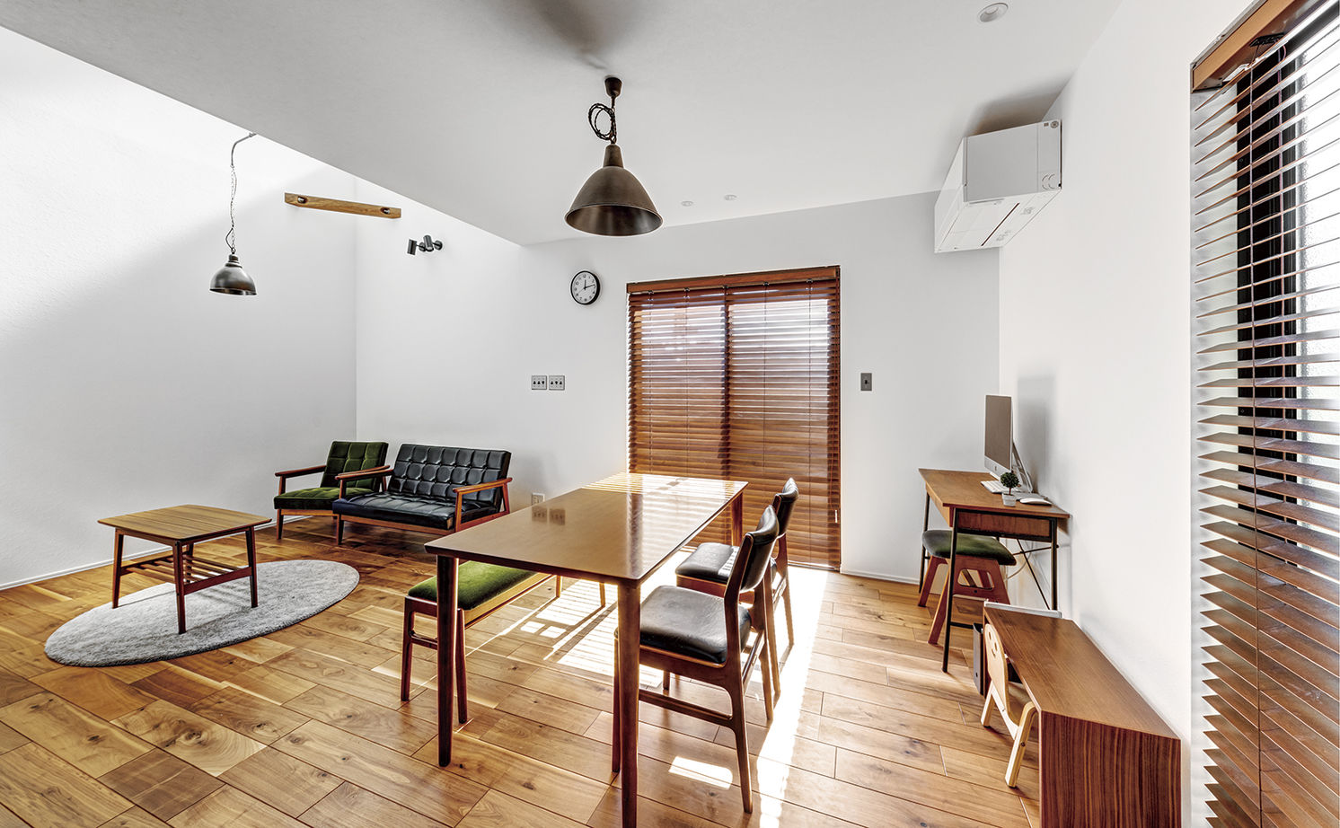 アールギャラリー(アールプランナー) 【2000万円台/30坪台/間取り図】こだわりの壁や窓、照明で創る吹き抜けを楽しむインダストリアルハウスの建築実例画像13