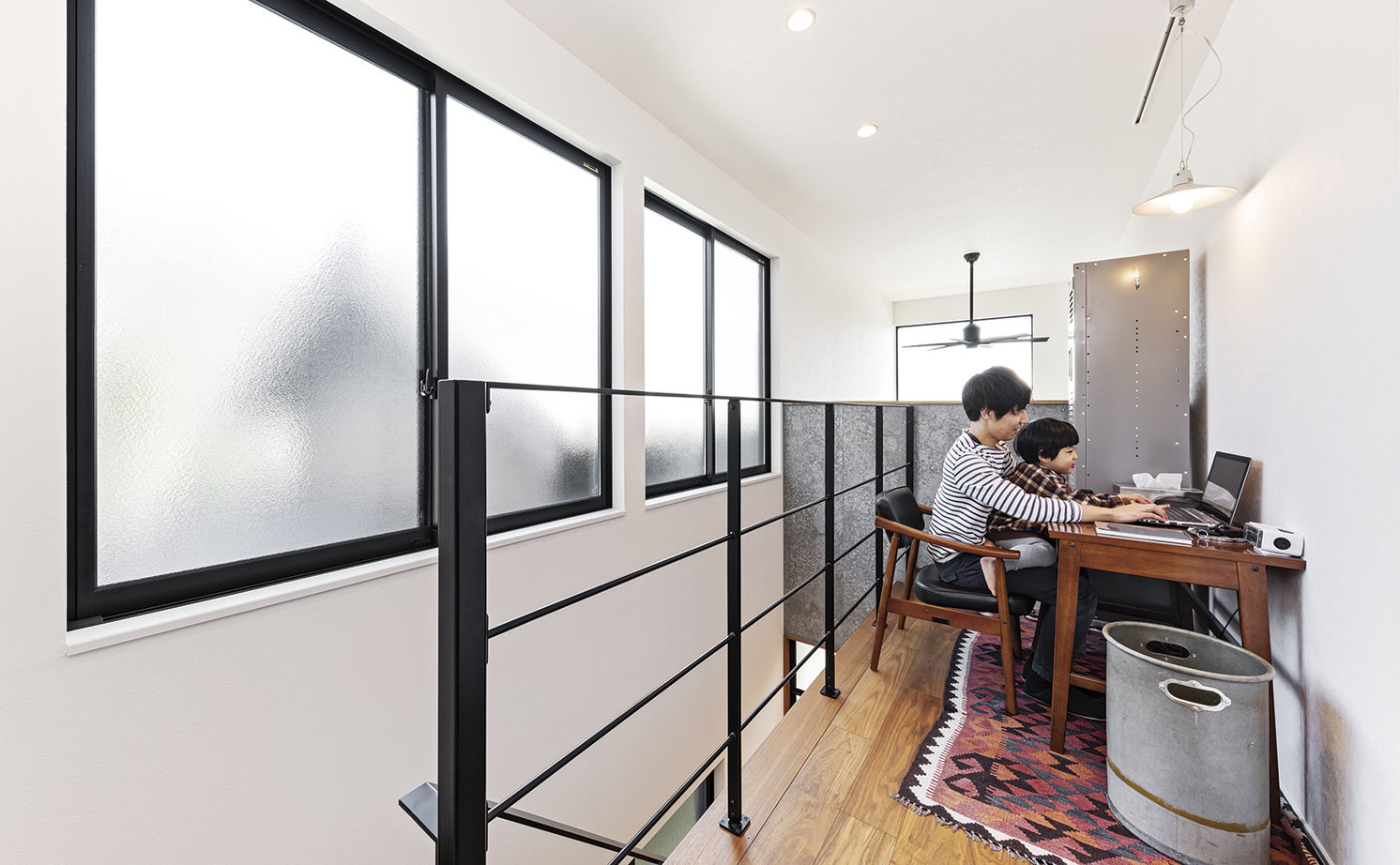 アールギャラリー(アールプランナー) 【2000万円台/30坪台/間取り図】こだわりの壁や窓、照明で創る吹き抜けを楽しむインダストリアルハウスの建築実例画像15