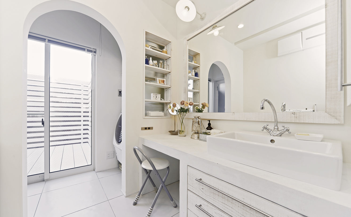 アールギャラリー(アールプランナー) 【3000万円台/50坪台】四季の移ろいを楽しむリゾート空間。新旧素材を融合した、3階建ガレージハウスの建築実例画像7