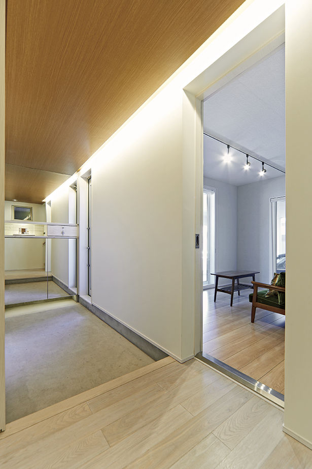 アールギャラリー(アールプランナー) 【3000万円台/50坪台】四季の移ろいを楽しむリゾート空間。新旧素材を融合した、3階建ガレージハウスの建築実例画像9