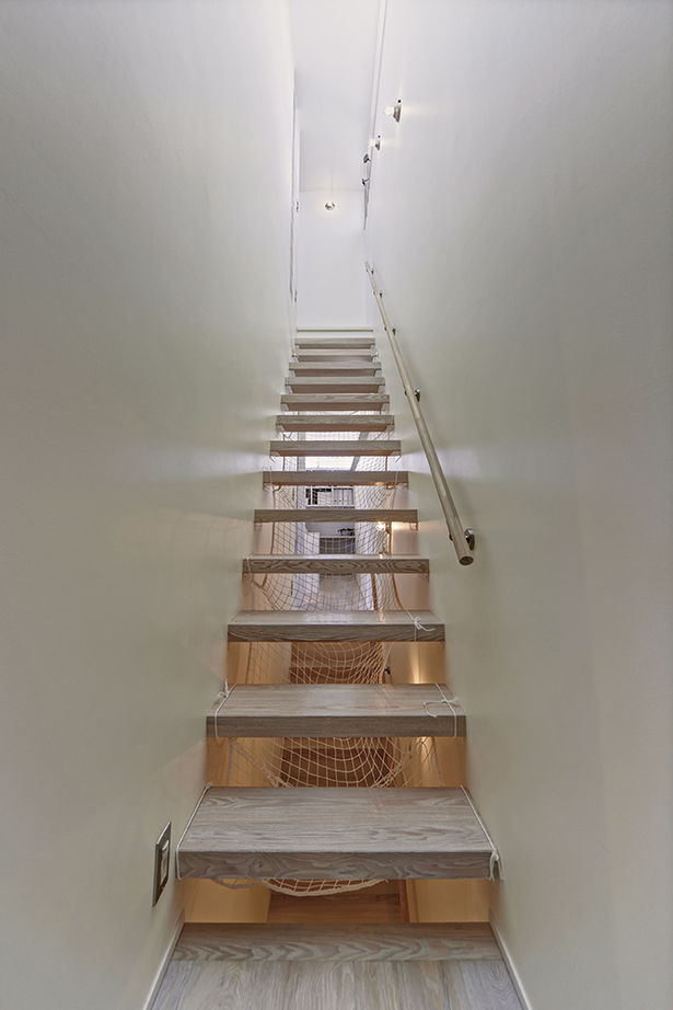 アールギャラリー(アールプランナー) 【3000万円台/50坪台】四季の移ろいを楽しむリゾート空間。新旧素材を融合した、3階建ガレージハウスの建築実例画像11