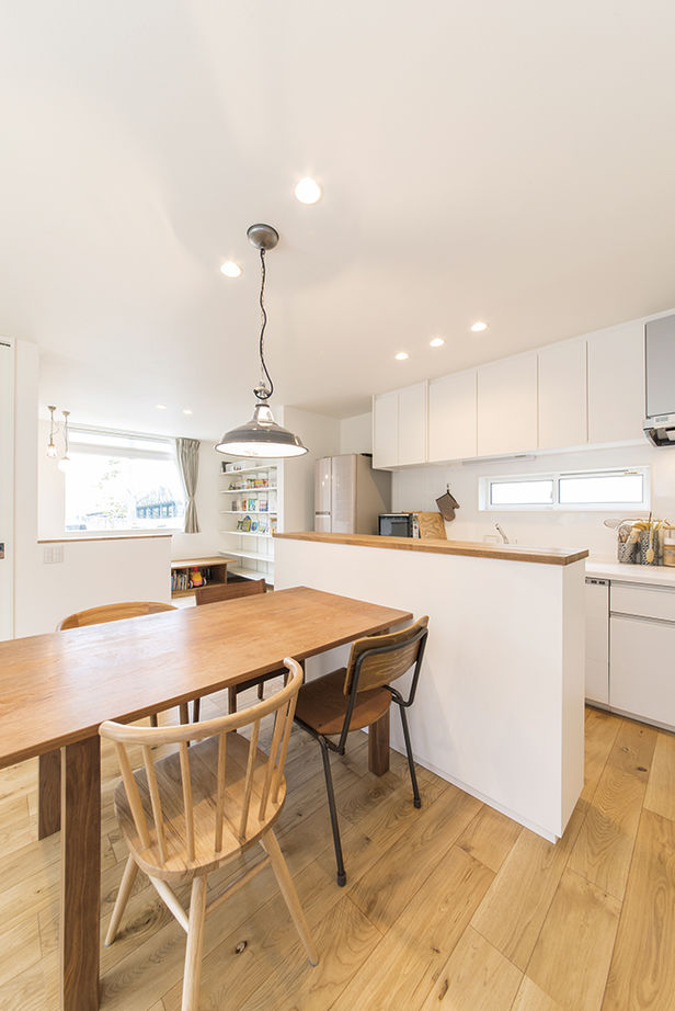 アールギャラリー(アールプランナー) 【2000万円台/30坪台/間取り図】家族が自然に集う陽だまりの図書ルームがある、ナチュラルモダンな家の建築実例画像7