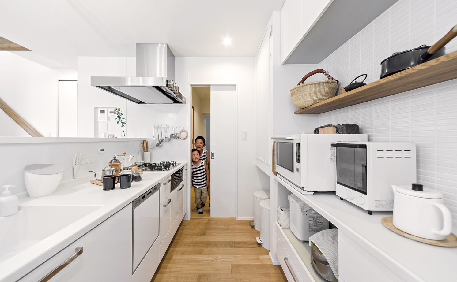 アールギャラリー(アールプランナー) 【2000万円台/30坪台/間取図有】土間が趣味空間に。ストックルームで子どもが遊ぶ、吹抜けのある家の建築実例画像7