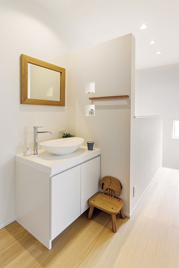 アールギャラリー(アールプランナー) 【2000万円台/30坪台/間取図有】土間が趣味空間に。ストックルームで子どもが遊ぶ、吹抜けのある家の建築実例画像12