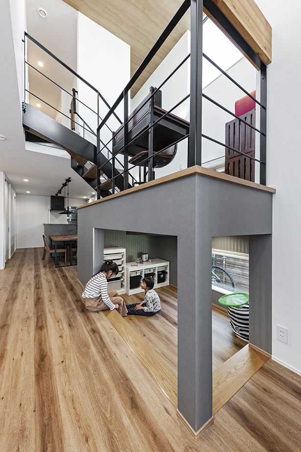 アールギャラリー(アールプランナー) 【2000万円台/30坪台/間取り有】変形地をメリットに、スキップフロア×ピットリビングが広さの秘訣の建築実例画像6