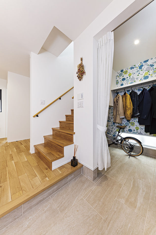 アールギャラリー(アールプランナー) 【2000万円台/30坪台/間取り有】吹付壁外観、造作家具、アンティーク照明。素材使いがおしゃれな家の建築実例画像13