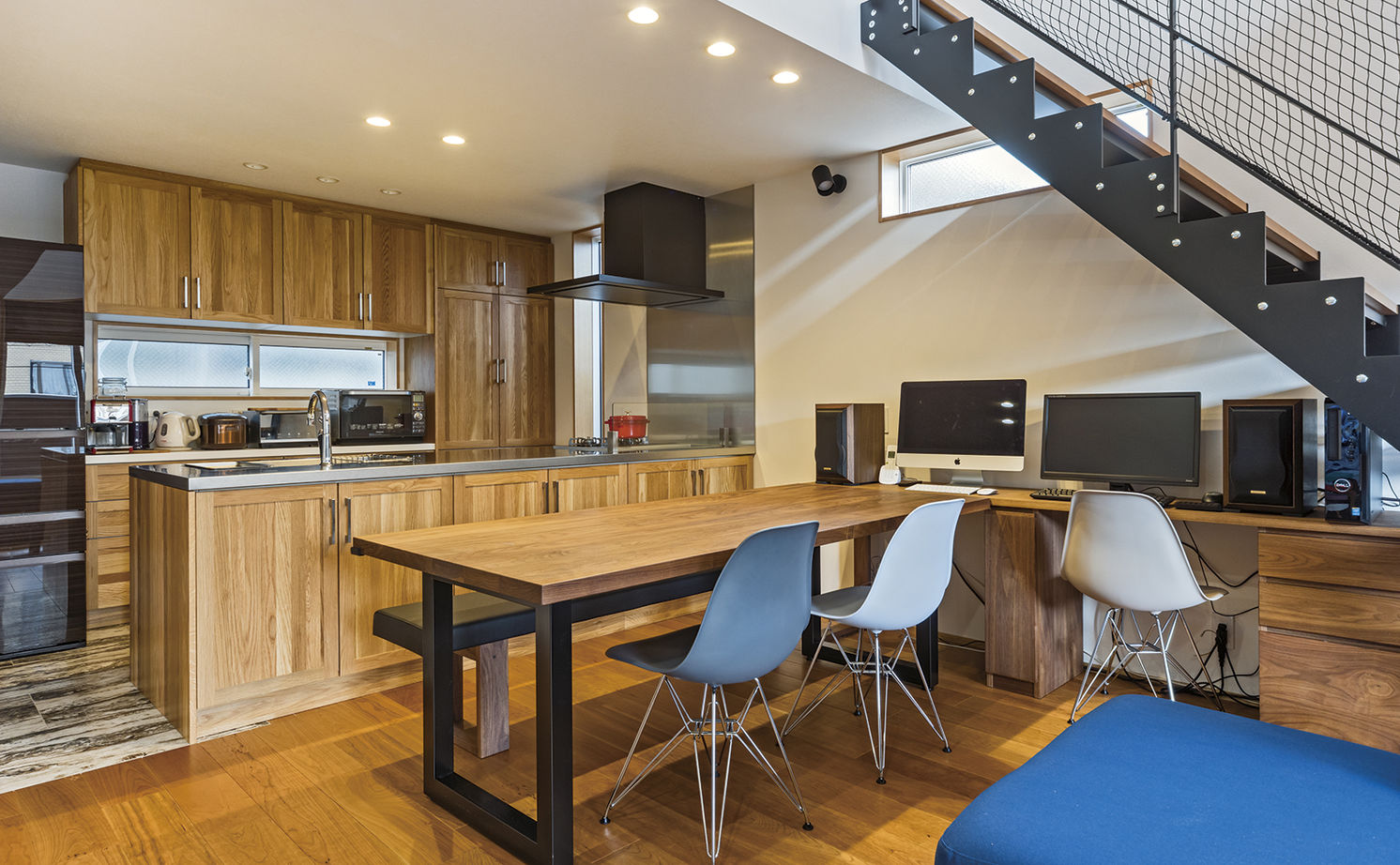 アールギャラリー(アールプランナー) 【3000万円台/3階建て/30坪台/間取り図】土間や書斎、吹抜けも実現。ミッドセンチュリーが似合う3階建ての建築実例画像4