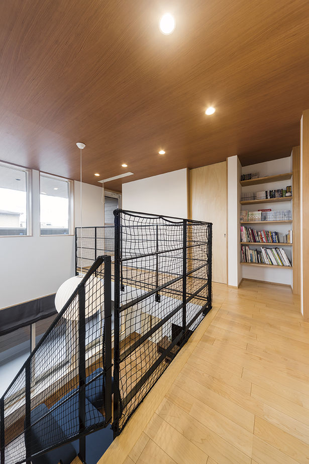 アールギャラリー(アールプランナー) 【3000万円台/3階建て/30坪台/間取り図】土間や書斎、吹抜けも実現。ミッドセンチュリーが似合う3階建ての建築実例画像10