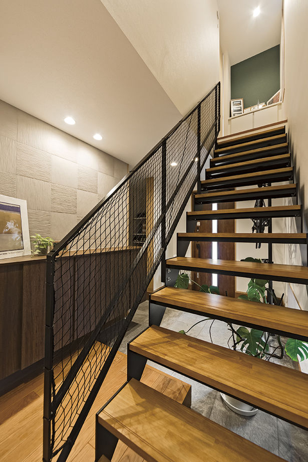 アールギャラリー(アールプランナー) 【3000万円台/3階建て/30坪台/間取り図】土間や書斎、吹抜けも実現。ミッドセンチュリーが似合う3階建ての建築実例画像13