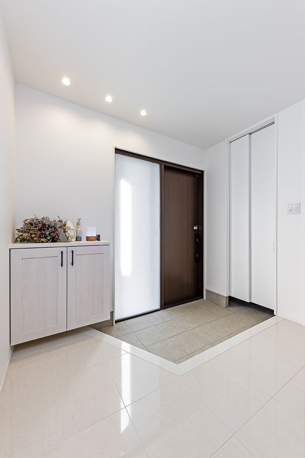 アールギャラリー(アールプランナー) 【2000万円台/40坪/間取り図有】設計士と描く、吹抜けダイニング×ピットリビングの明るい家の建築実例画像14