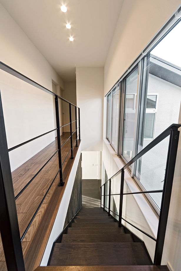 アールギャラリー(アールプランナー) 【2000万円台/40坪/4LDK/坪庭/間取り図】自然素材を使った和の質感に、モダンなデザインをプラスの建築実例画像12