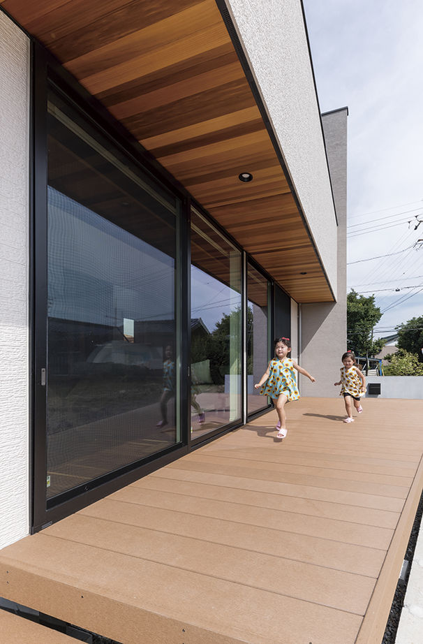 アールギャラリー(アールプランナー) 【3000万円台/40坪台/間取り有】塗り壁×吹き抜け×全館空調。「開け放つ暮らし」を楽しむ家の建築実例画像7