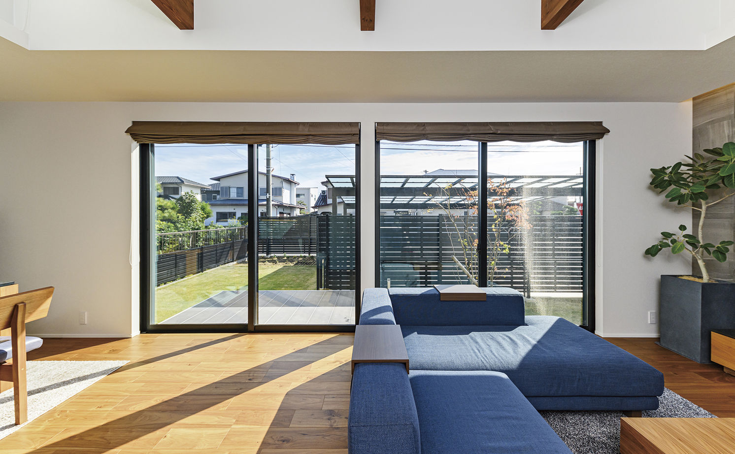 アールギャラリー(アールプランナー) 【2000万円台/30坪台/間取り有】立地と吹き抜けの開放感で晴れの日が待ち遠しい、シンプルモダンな家の建築実例画像4