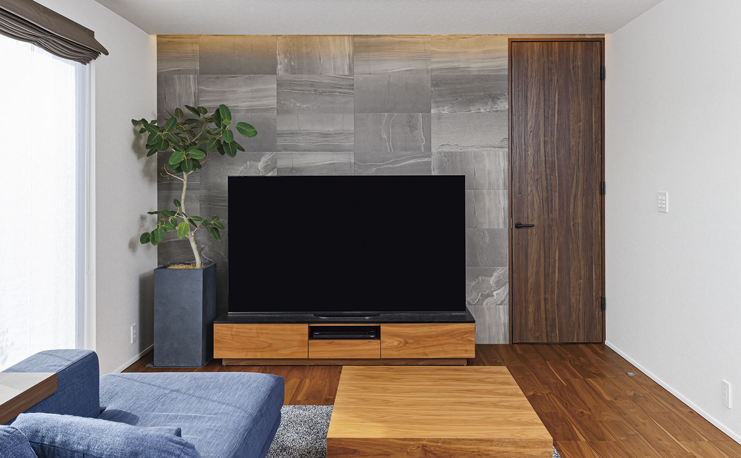 アールギャラリー(アールプランナー) 【2000万円台/30坪台/間取り有】立地と吹き抜けの開放感で晴れの日が待ち遠しい、シンプルモダンな家の建築実例画像16