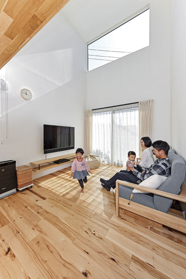 アールギャラリー(アールプランナー) 【2000万円台/30坪台/間取り有】こだわりの素材で魅せる。吹抜けや書斎を備える非日常空間を味わう家の建築実例画像3