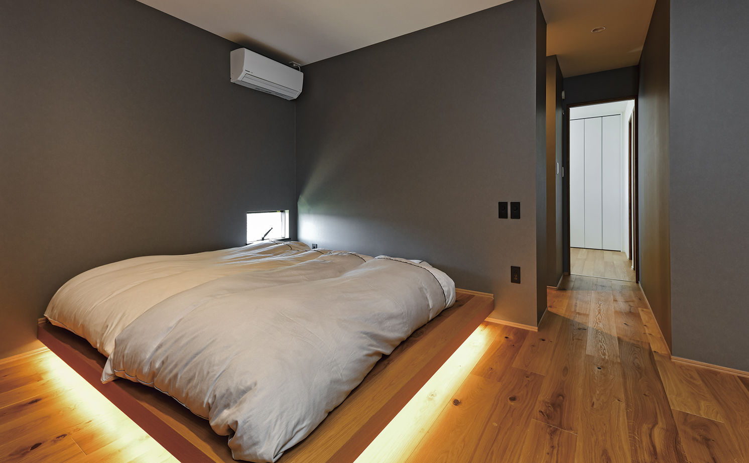 アールギャラリー(アールプランナー) 【2000万円台/30坪台/間取り有】こだわりの素材で魅せる。吹抜けや書斎を備える非日常空間を味わう家の建築実例画像14