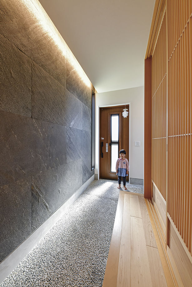 アールギャラリー(アールプランナー) 【2000万円台/30坪台/間取り有】こだわりの素材で魅せる。吹抜けや書斎を備える非日常空間を味わう家の建築実例画像17